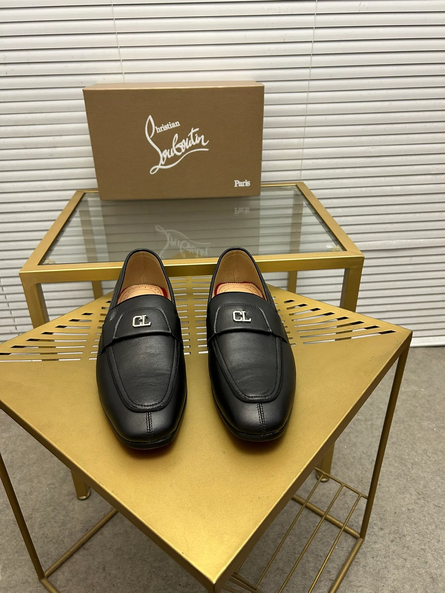 (Customized model) Ex-factory price is 520. christian louboutin (CL red sole shoes) counter series, casual sneakers for couples 📢 📢 📢 Exclusive hot style release 🎈🎈💪 Movable latex feet 👻 Finished outsole line [Proud] 😝Female 35-40# Male 38#-46, global supply😝 [Top version]: Original imported genuine leather upper, top original leather lining, original molded TPU outsole, original 1:1 detail processing, original shoe last,